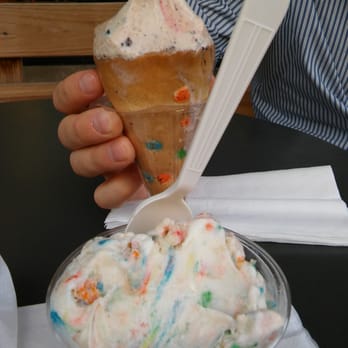 Windy City Sweets - Birthday cake and pirates treasure! - Candy Stores Near Me - Chicago, Illinois