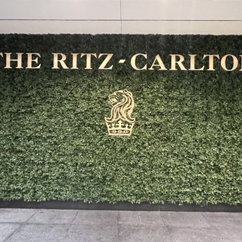 The Ritz Carlton - Chicago - Exterior - Hotels Near Me - Chicago, Illinois