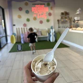 Crafted Cone Ice Cream & Desserts - Cookie dough - Ice Cream & Frozen Yogurt Near Me - Placentia, California