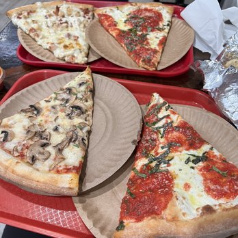 Traditas Pizza - Margarita, mushroom and chicken bacon ranch. - Pizza Near Me - New York, New York