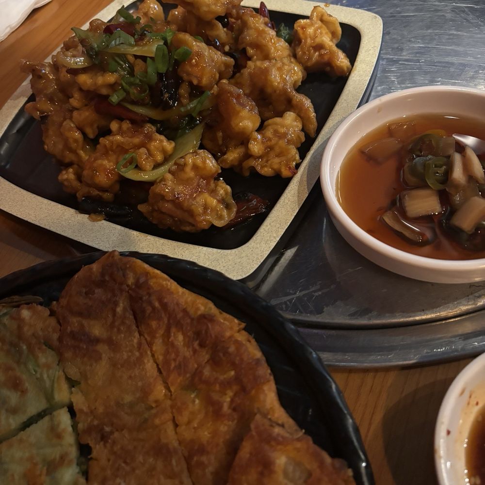 King Pocha - Soy source fried chicken - Korean Near Me - Los Angeles, California King Pocha - Soy source fried chicken - Korean Near Me - Los Angeles, California