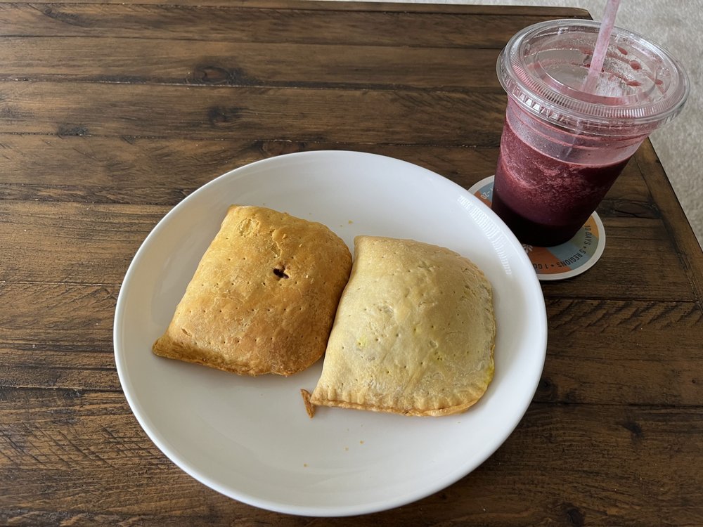 MINTO’S JAMAICAN PATTIES & JUICE BAR 92 Photos & 47 Reviews Juice