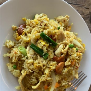 Singha Thai - Thai Near Me - Kettering, Ohio