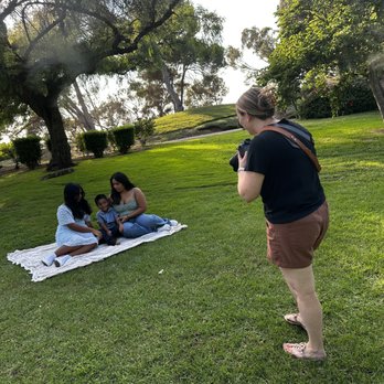 Danielle Miranda Photography - Behind the scene action - Session Photography Near Me Danielle Miranda Photography - Behind the scene action - Session Photography Near Me