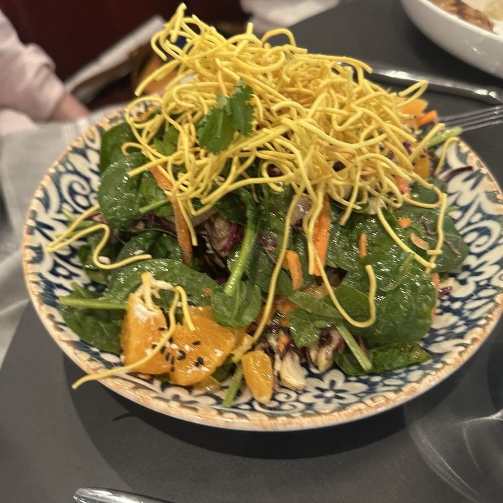 Fanny's - Some kinda' salad... - Cocktail Bars Near Me - Los Angeles, California