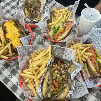 Wiseguys A Chicago Eatery - Round Rock - Hot Dogs Near Me - Round Rock, Texas