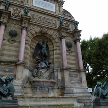 La Fontaine Saint Michel - Brasseries Near Me - Paris, 75 La Fontaine Saint Michel - Brasseries Near Me - Paris, 75