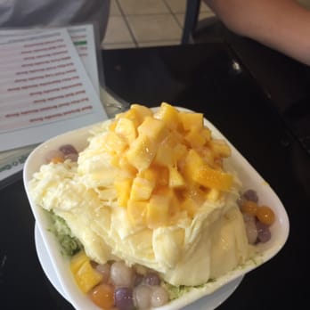 Cafe O'Dessert - Mango and matcha snowy shaved ice with chewy balls and mango - Desserts Near Me - Seattle, Washington