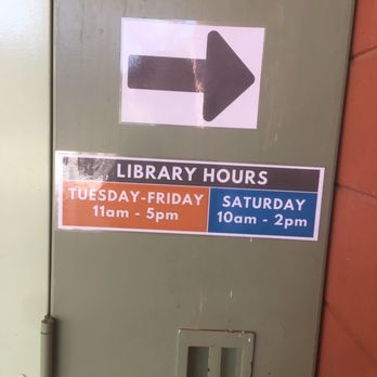 Community Library Sedona - Sliding green metal door is the entrance - Libraries Near Me - Sedona, Arizona Community Library Sedona - Sliding green metal door is the entrance - Libraries Near Me - Sedona, Arizona