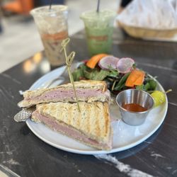 Manan Bakery - Ham & Cheese Sandwich