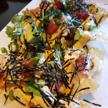 Yard House - Poke Nachos - New American Near Me - Irving, Texas