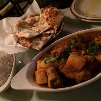 Himalayan Restaurant - Basmati rice, Garlic Naan & Chicken Vindaloo - Indian Near Me - Big Bear Lake, California