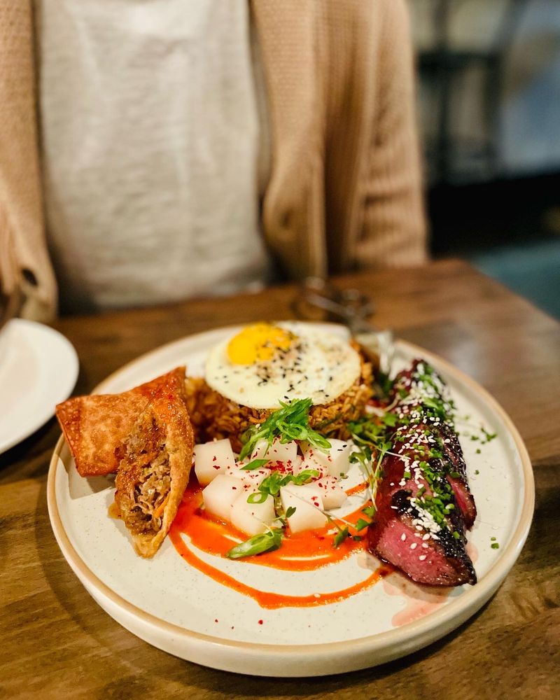 CITIZEN Updated October 2024 50 Photos & 21 Reviews 207 Gilmour Street, Ottawa, Ontario