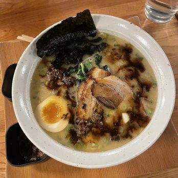 HiroNori Craft Ramen - TONKOTSU RAMEN with black garlic oil - Ramen Near Me - Pasadena, California HiroNori Craft Ramen - TONKOTSU RAMEN with black garlic oil - Ramen Near Me - Pasadena, California