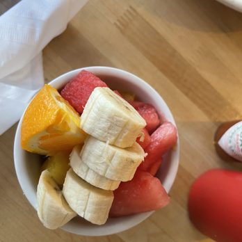 The Local Yolk - Fresh fruit - Diners Near Me - Manhattan Beach, California