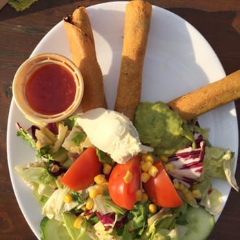 Estancia Santa Cruz - Tacquitos de Pollo - Tex-Mex Near Me - Vienna, 9
