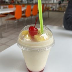 Los Mangos Neveria Y Fruteria - Piña colada Max