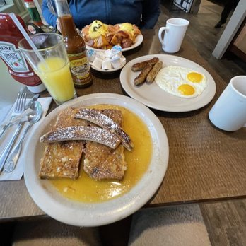 Bill's Cafe - Bread Pudding French Toast Combo - Breakfast & Brunch Near Me - Fremont, California