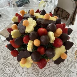 Edible Arrangements - Sympathy arrangement selected, purchased for a birthday party!