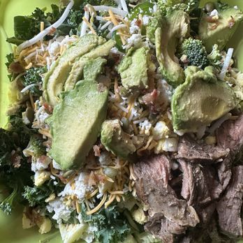 Salata - Romaine hearts, Kale, spinach, tomato, carrots, avocado salad - Salad Near Me - Frisco, Texas