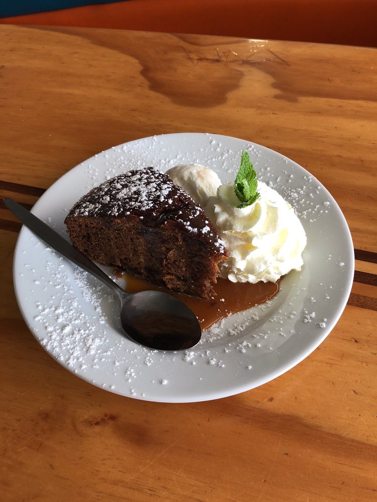 BREAKERS CAFE & BAR Updated July 2024 131 Heretaunga St East