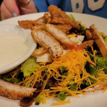 Cousins Country Inn - Chicken strip salad - Hotels Near Me - The Dalles, Oregon Cousins Country Inn - Chicken strip salad - Hotels Near Me - The Dalles, Oregon