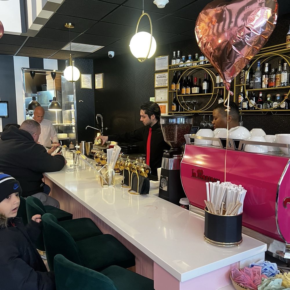 East Rock coffee - Coffee bar - Coffee & Tea Near Me - Garden City, New York East Rock coffee - Coffee bar - Coffee & Tea Near Me - Garden City, New York