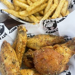 Lemon pepper wings Lemon pepper wings