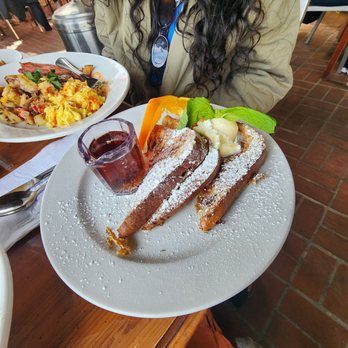 Wave Street Café - Breakfast & Brunch Near Me - Monterey, California Wave Street Café - Breakfast & Brunch Near Me - Monterey, California