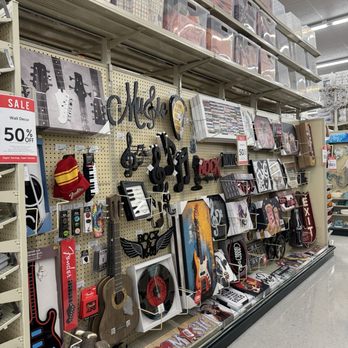 Does Hobby Lobby Have Electronics? Discover What’s Inside!