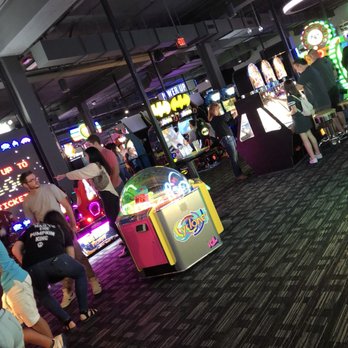 Dave & Buster's Northridge - Arcades Near Me - Northridge, California