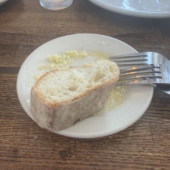 Ristorante Bottaio - Bread and oil - Italian Near Me - Libertyville, Illinois