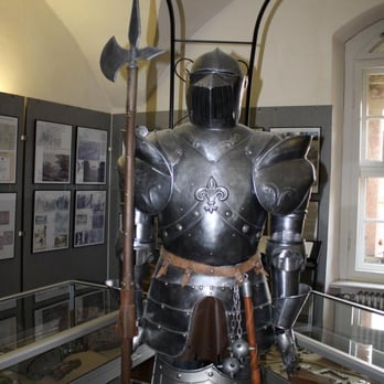 Schloss Wiesenburg - Mensch in Blechdose. Da kamen schnell mal 40 kg zusammen. - Parks Near Me - Wiesenburg, BB Schloss Wiesenburg - Mensch in Blechdose. Da kamen schnell mal 40 kg zusammen. - Parks Near Me - Wiesenburg, BB
