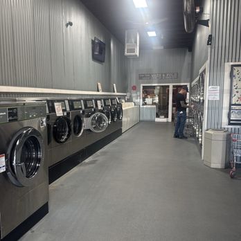 The Laundry Room - Washers dryers and wash and fold pick up/drop off. - Laundromat Near Me - Pasadena, California The Laundry Room - Washers dryers and wash and fold pick up/drop off. - Laundromat Near Me - Pasadena, California