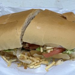 Los Tres Conejitos Bakery - Pan con Bistec