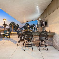 Brazoria Lakes RV Resort by QRV