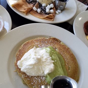 Bea Bea's - Green tea matcha pancakes & Oreo crepe - Coffee & Tea Near Me - Burbank, California Bea Bea's - Green tea matcha pancakes & Oreo crepe - Coffee & Tea Near Me - Burbank, California