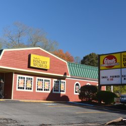 Gino's Pizza & Spaghetti House - Shared Space with Tudor's Biscuits