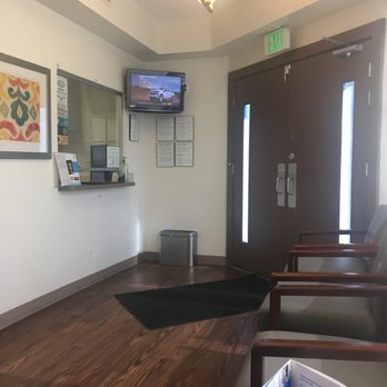 Ethos Medical Group - 6/26/2020 (fri): Check-in & waiting area - Ophthalmologists Near Me - Orange, California Ethos Medical Group - 6/26/2020 (fri): Check-in & waiting area - Ophthalmologists Near Me - Orange, California