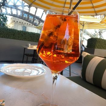 Chéri Rooftop - Aperol Spritz - Lounges Near Me - Las Vegas, Nevada