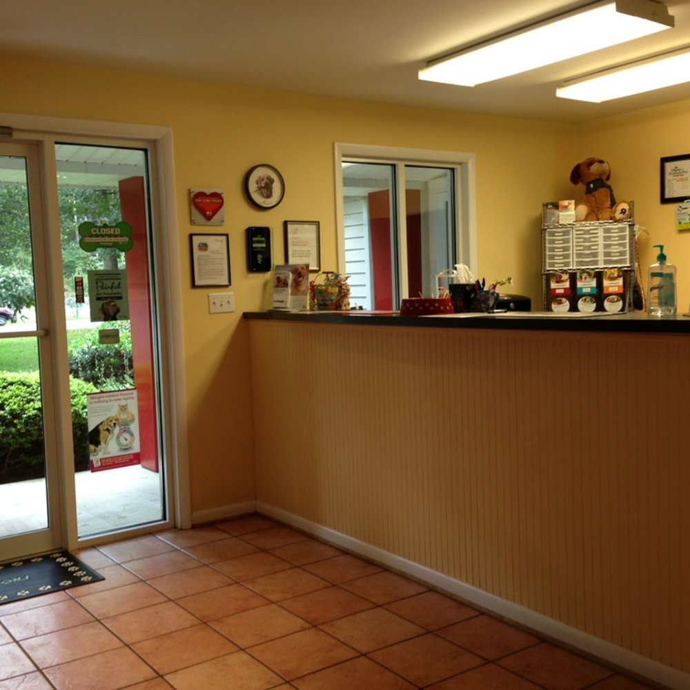 Arnold Veterinary Hospital - Veterinarians Near Me - Arnold, Maryland