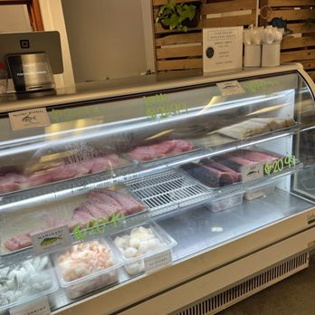 Hale I'a Da Fish House - Seafood Markets Near Me - Kawaihae, Hawaii