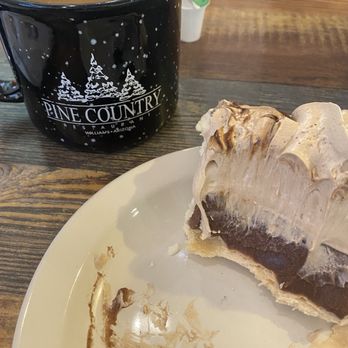 Pine Country Restaurant - Breakfast & Brunch Near Me - Williams, Arizona