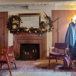 Bellewood Wellness Center - Cozy fireplace