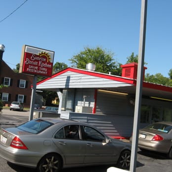 Sunrise Biscuit Kitchen - Outside, complete with cars in line. - Breakfast & Brunch Near Me - Chapel Hill, North Carolina Sunrise Biscuit Kitchen - Outside, complete with cars in line. - Breakfast & Brunch Near Me - Chapel Hill, North Carolina