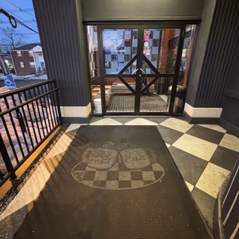 Chit Chat Diner - Entrance - Diners Near Me - Hackensack, New Jersey
