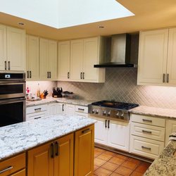 Magna Painting of San Antonio - Cabinet Refinishing