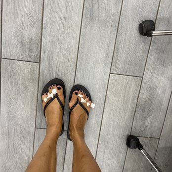 Dashing Diva Salon - Tee hee toes look great - Day Spas Near Me - Brooklyn, New York Dashing Diva Salon - Tee hee toes look great - Day Spas Near Me - Brooklyn, New York