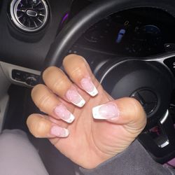 L A Nails