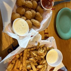 Boat Works Bar & Grill - Breaded mushrooms and seasoned fries